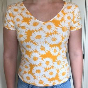 Forever 21 Yellow and White Daisy Top